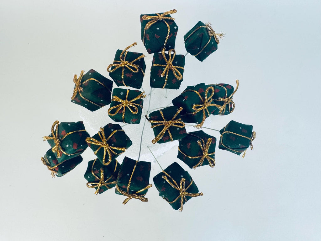 Vintage 1980s Miniature Christmas Gift Picks Set - Green Fabric Presents with Gold Ribbon for Holiday Floral Arrangements - Set Of 17