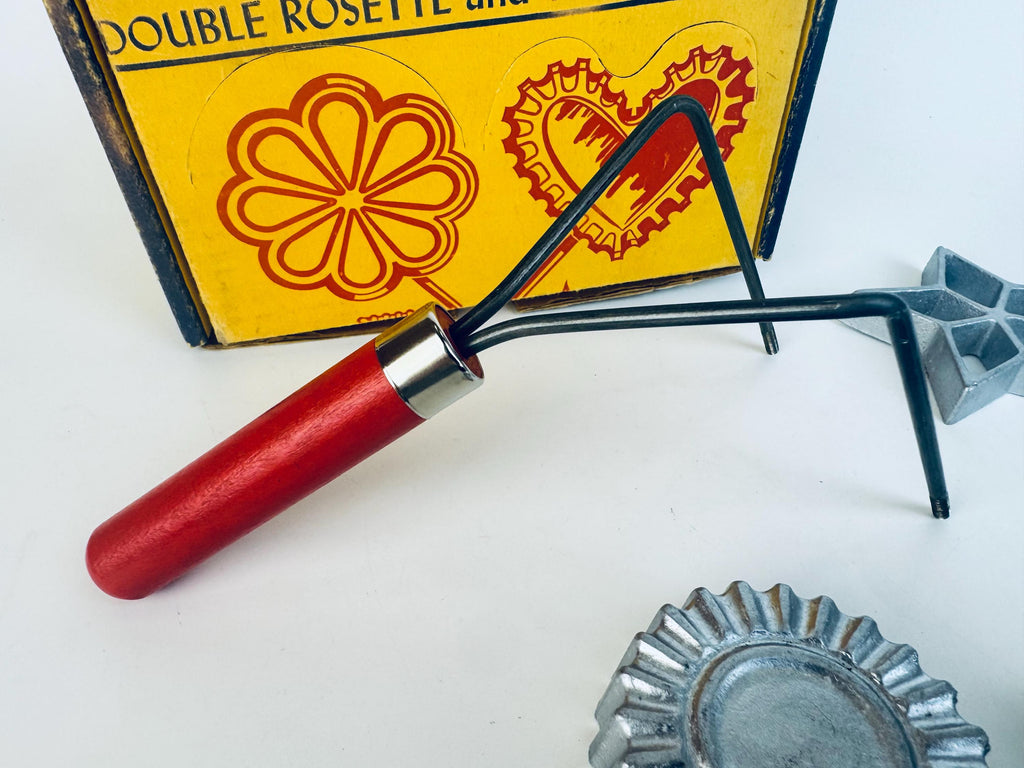 Vintage 1950s Nordic Ware Aluminium Rosette Timbale Iron Set with Box for Baking