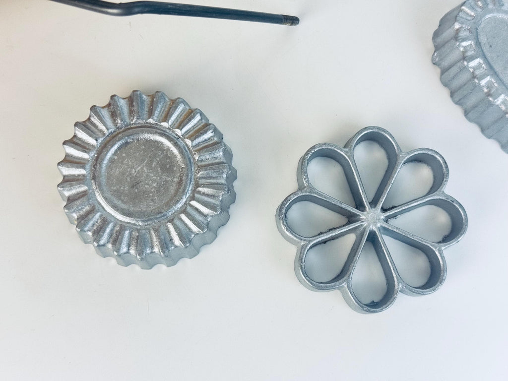 Vintage 1950s Nordic Ware Aluminium Rosette Timbale Iron Set with Box for Baking