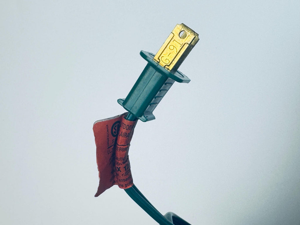 Vintage 1980s ALDERBROOK Outdoor Blue Acrylic Outdoor Christmas Lights - 25 Lights