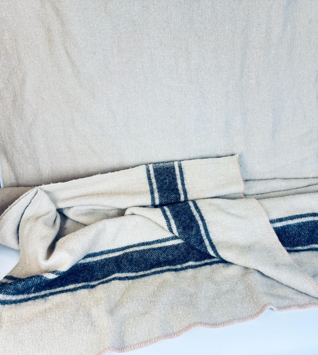 Vintage 1950s Beige Wool-Blend Hercules Camp Blanket with Indigo Stripe - 78×87
