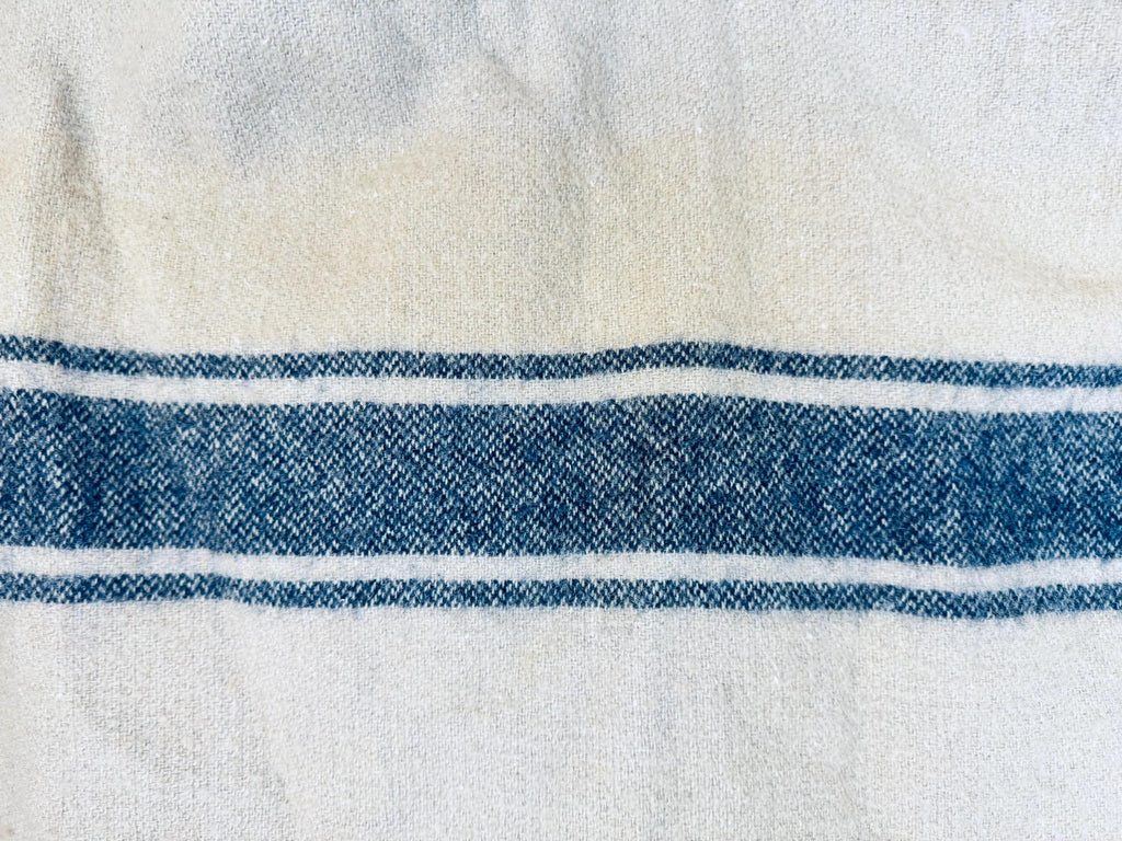Vintage 1950s Beige Wool-Blend Hercules Camp Blanket with Indigo Stripe - 78×87