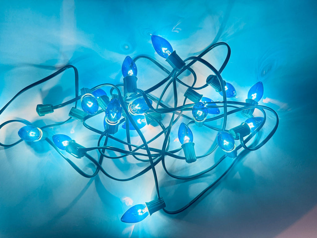 Vintage 1980s ALDERBROOK Outdoor Blue Acrylic Outdoor Christmas Lights - 25 Lights